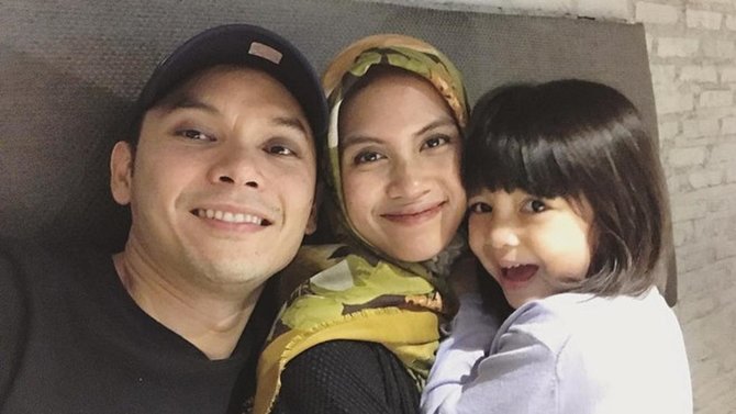 potet kedekatan ined dan putri marsanda