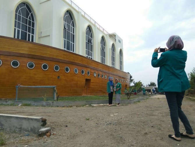 masjid kapal semarang