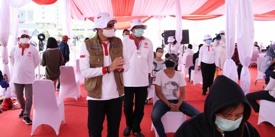 Relawan Indonesia Bersatu Sediakan Mobil Rapid Test untuk Warga