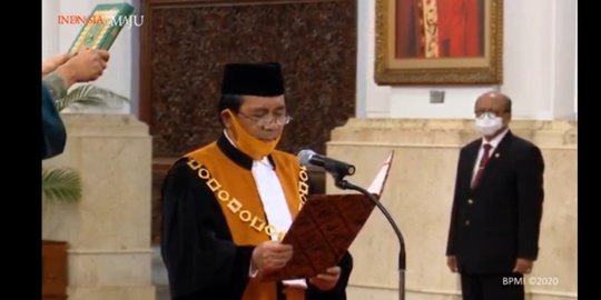 Ucap Sumpah di Depan Presiden Jokowi, Syarifuddin Resmi Jabat Ketua MA