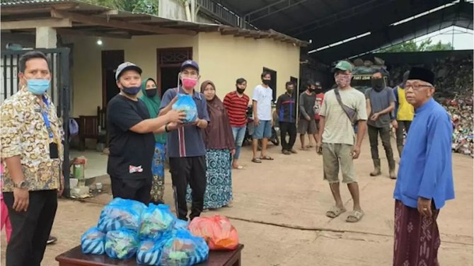 pemulung bantu korban pandemi covid