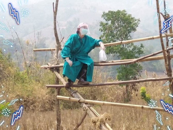 dokter mendaki gunung pakai apd