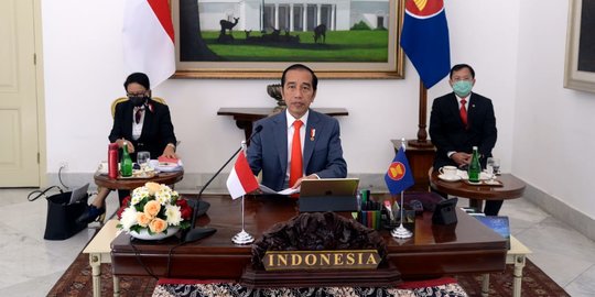 Presiden Jokowi: Stimulus Ekonomi Harus Menjangkau Tambal Ban Hingga Tukang Gorengan