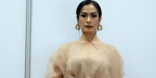 Iis Dahlia Video Call Yuni Shara, Raffi Ahmad Malah Kabur Ketakutan