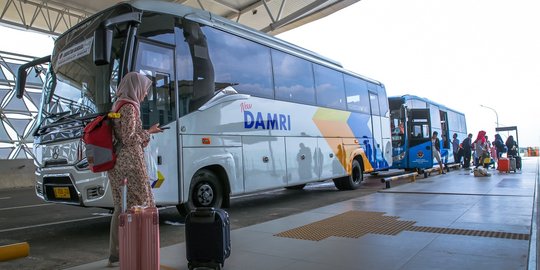 Bandara Tutup, Damri Alihkan Armada Angkut Tenaga Medis