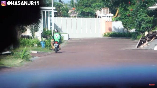 sopir ojol antar duit rp100 juta