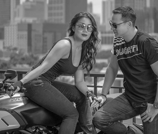 potret mesra ari wibowo dan inge anugrah