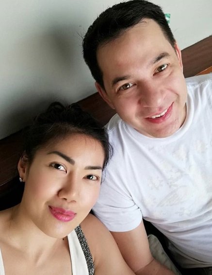 potret mesra ari wibowo dan inge anugrah