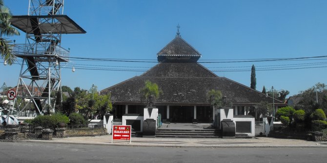 Mengunjungi Masjid Agung Demak, Saksi Bisu Penyebaran Islam di Pulau Jawa