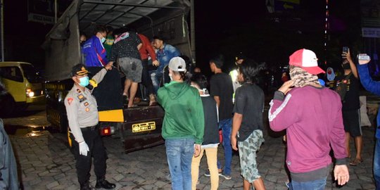 Kacau, Remaja di Sidoarjo Manfaat Jalanan Sepi Saat PSBB Buat Balap Motor