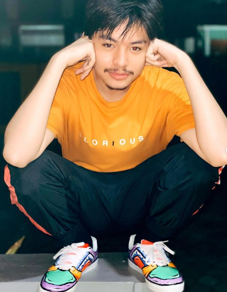 angga yunanda berkumis