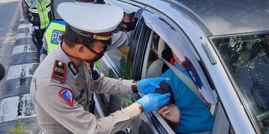 Polisi Sebut Pemudik Lewat Jalan Arteri Bekasi Demi Hindari Penyekatan di Tol