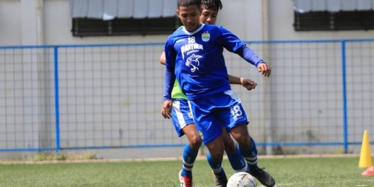 Gian Zola Belum Puas dengan Rekornya di Persib