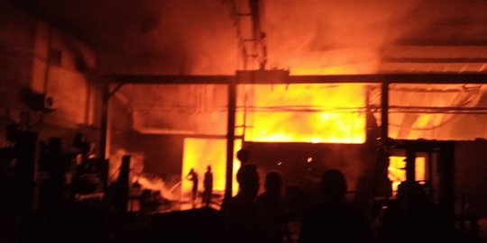 Pabrik Velg di Tangerang Ludes Terbakar, Api Padam Setelah 4 Jam