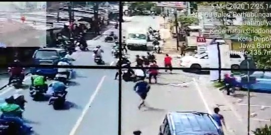 Polisi Cek CCTV Ungkap Pelaku Perampokan di Sawangan Depok