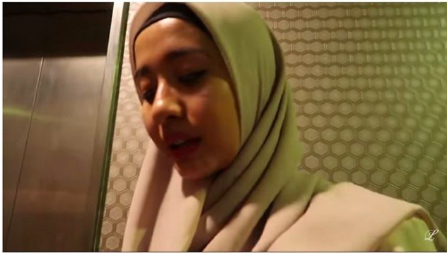 rumah 8 selebriti ini dilengkapi lift