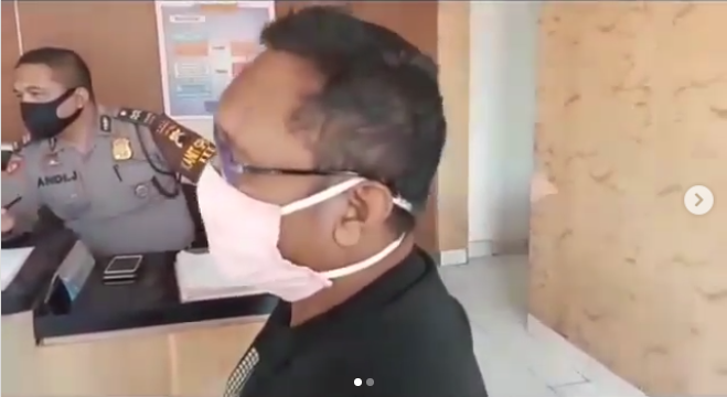 cewek abg pukuli saingan rebutan pacar