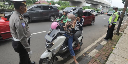 CEK FAKTA: Hoaks Denda Rp5 Juta Bagi Pengendara Motor yang Tidak Gunakan Masker