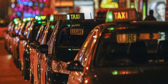 Badai Corona Menggila, Uber PHK 3.700 Karyawan