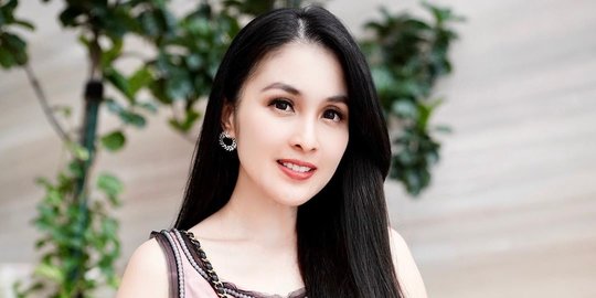 Sandra Dewi Sampai Konsultasi ke Suami Sebelum Nonton 'The World of The Married'