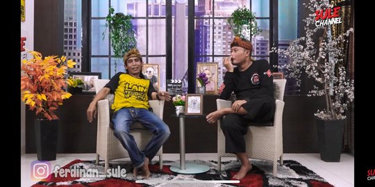 Selain jadi Ketua Petani se-Jawa Barat, Ogi SOS Sahabat Sule Sibuk Online Main Game