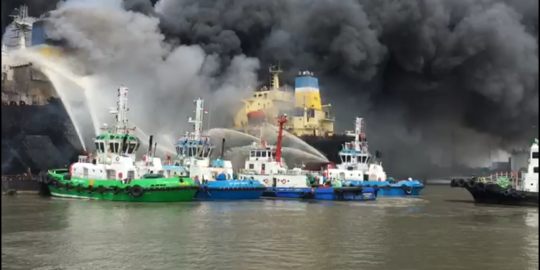 Kapal Tanker Terbakar di Belawan Tengah Melakukan Perawatan