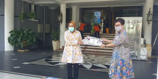 Pemkot Surabaya Dapat Bantuan 1.000 VTM Swab