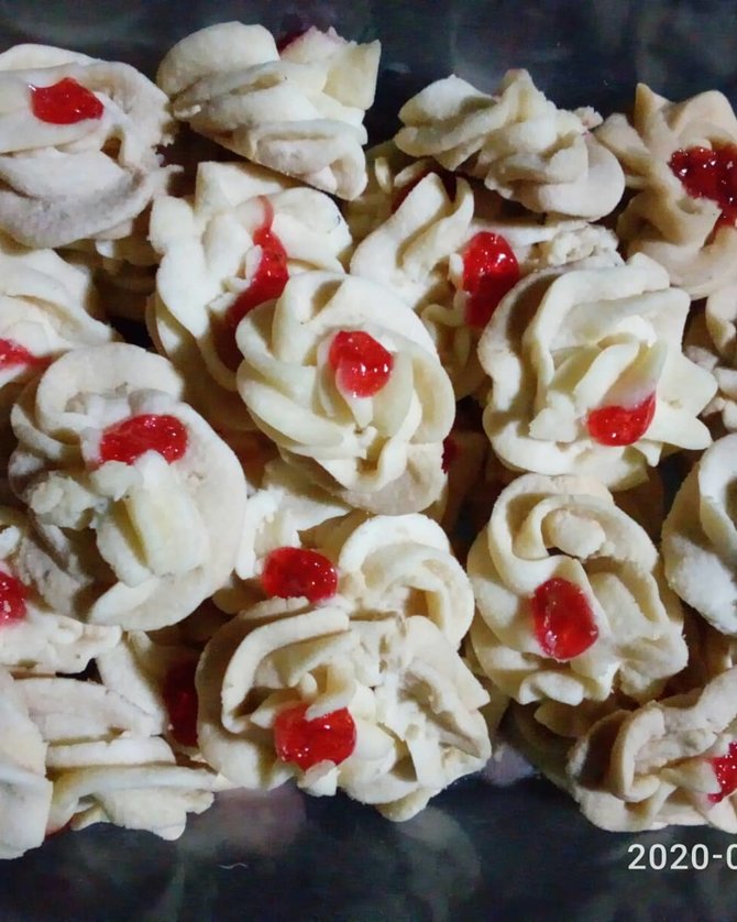 6 Cara Membuat Kue Semprit Mawar Khas Lebaran Harum Dan Enak