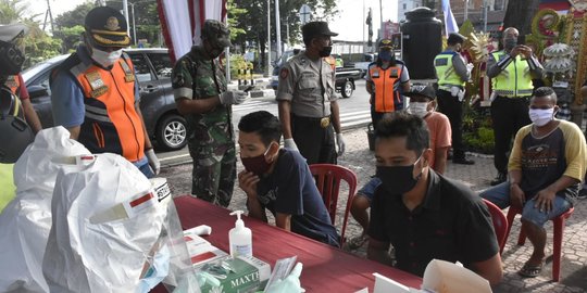 Pemkot Gelar Rapid Test di Pintu Masuk Kota Denpasar, Hasilnya Non Reaktif Semua