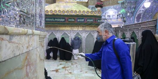 Iran Buka Kembali Semua Masjid Mulai Hari Ini, Menyusul Sekolah Pekan Depan