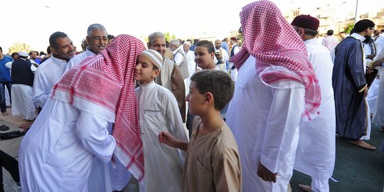 25 Ucapan Idul Fitri Bahasa Inggris dan Terjemahannya, Bikin Silaturahmi Tambah Keren