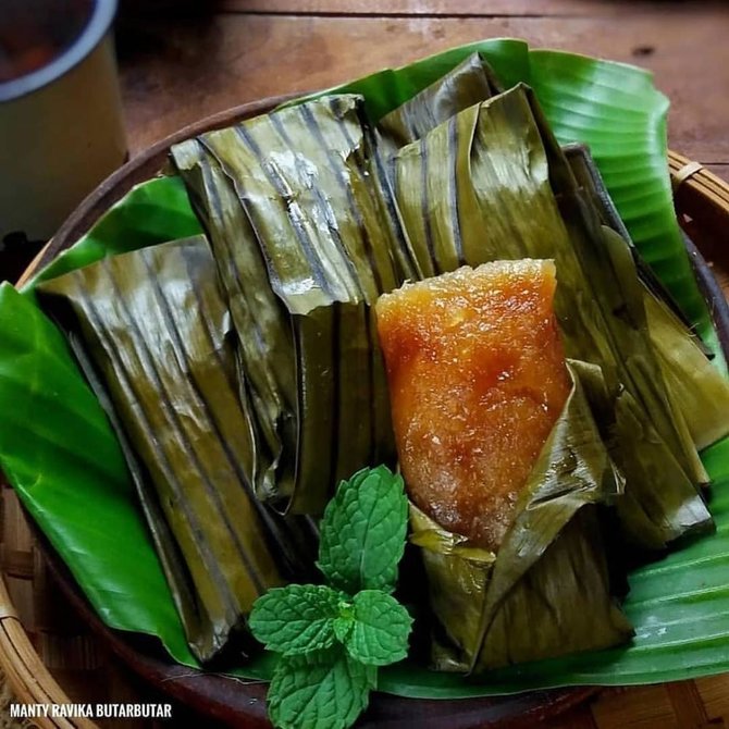 10 macam kue basah tradisional beserta resepnya enak dan praktis