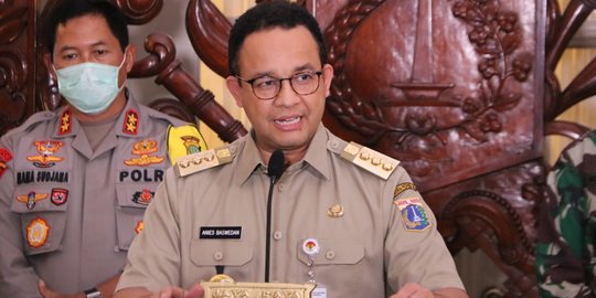 Disinggung Soal Penerima Bansos, Anies Bilang 'Nanti Diumumkan Bareng Kemensos'