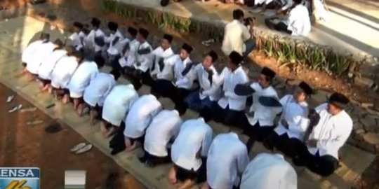 Mengenal Sholawat Rodat, Tradisi Unik Sambut Waktu Berbuka Ala Santri Dlingo Bantul