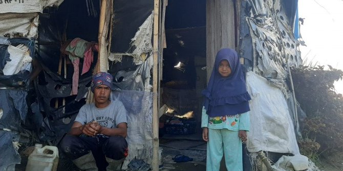 Warga Solok Galang Dana Swadaya untuk Bedah Rumah Tetangga yang Tak Layak Huni