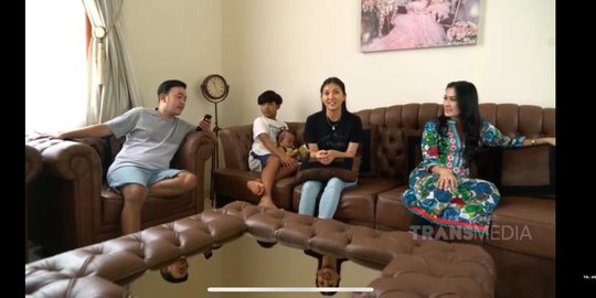 Iis Dahlia Naksir Rumah Mewah Ruben Onsu dan Terus Tanya 'Gak Mau Dilepas Nih Rumah?'
