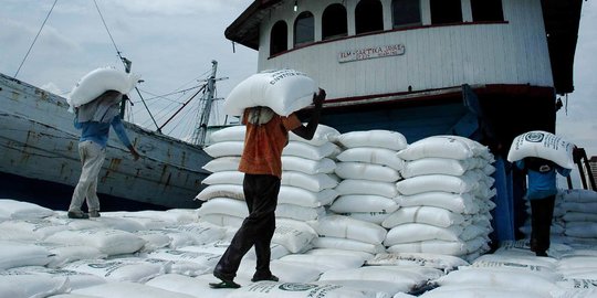 Distribusi Pupuk Dikebut guna Antisipasi Percepatan Musim Tanam