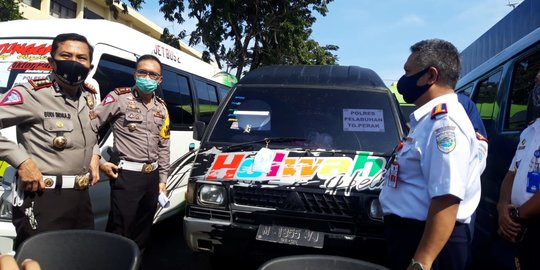 54 Travel dan Bus 'Selundupkan' Pemudik di Jawa Timur Ditahan Polisi