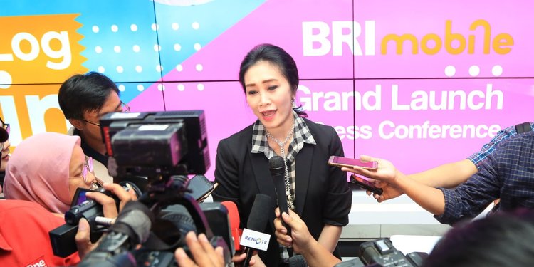 Bri Luncurkan Fasilitas Pinjaman Bunga Ringan Untuk Mitra Gojek Dan Grab Merdeka Com<script async src=