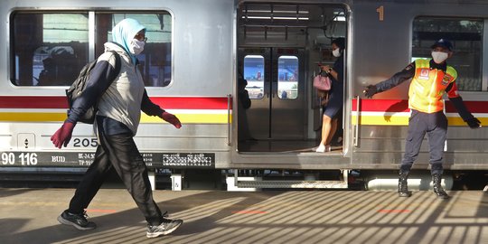 BPTJ Siapkan Bus Gratis Saat KRL di Jam Sibuk