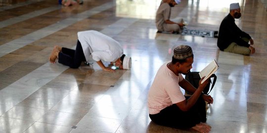 Thailand Izinkan Kembali Umat Muslim Jumatan di Masjid