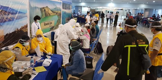 Dipulangkan, 1.257 TKI dari Berbagai Negara Tiba di Jawa Tengah