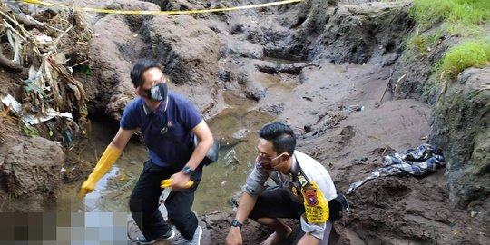 Jenazah Pria Ditemukan Mengapung di Sungai Bedadung Jember, Sidik Jari Mulai Hilang