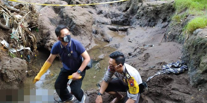 Jenazah Pria Ditemukan Mengapung di Sungai Bedadung Jember, Sidik Jari Mulai Hilang