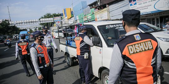 Pemprov DKI Jakarta Bakal Pulangkan Warga Tak Bawa Surat Izin Keluar Masuk