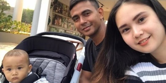 Kabar Terbaru Zaky Zimah 'Samson Betawi', Begini Potretnya Saat Urus Anak di Rumah