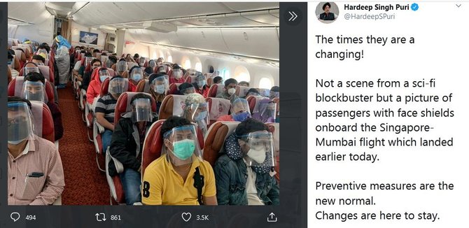 disinformasi foto penumpang naik pesawat di indonesia