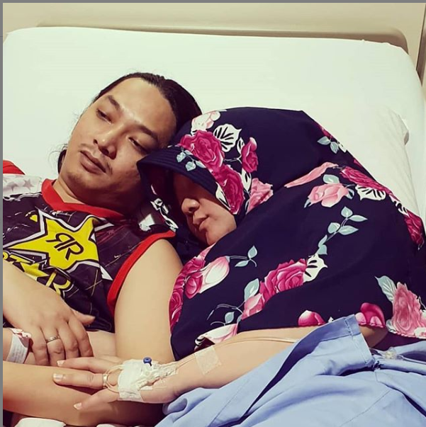 mantan penyanyi cilik religi sulis dan suami