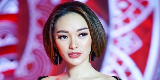 Kini Bergelimang Harta, 5 Artis Ini Pernah Jadi Pedagang hingga Pengamen