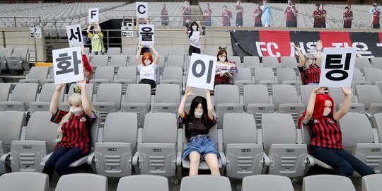 Heboh Boneka Seks Jadi Suporter Sepak Bola di Korea Selatan